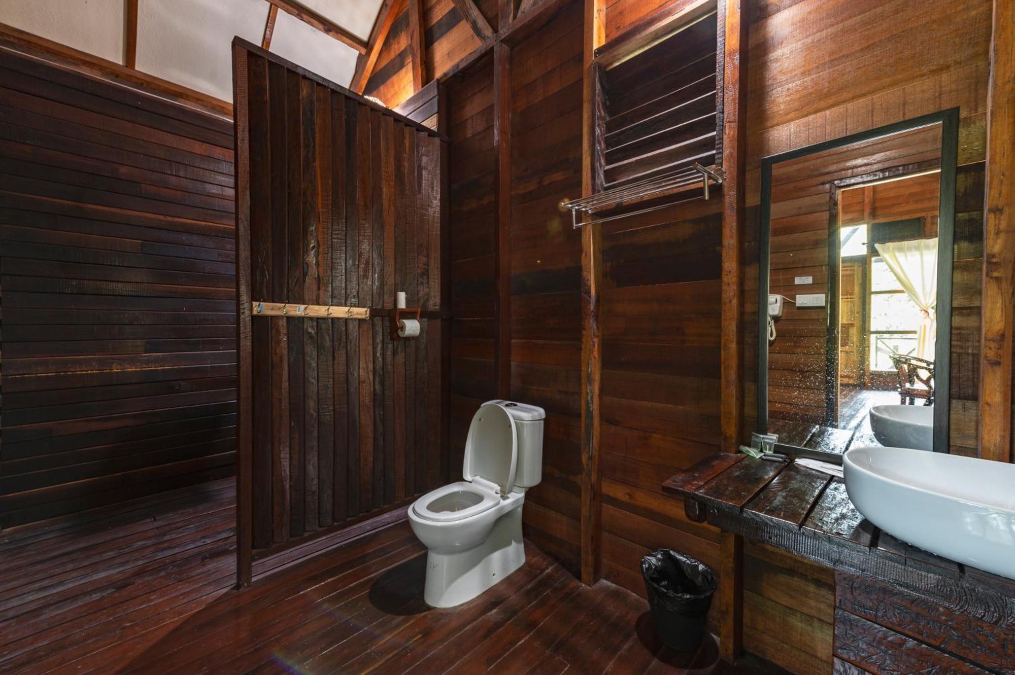 Borneo Sepilok Rainforest Resort Exterior photo